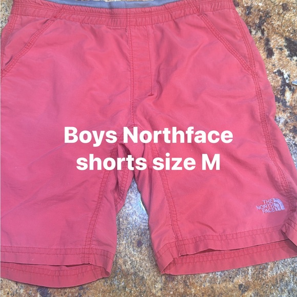 The North Face Boys' Vibrant Red Shorts - Picture 1 of 2